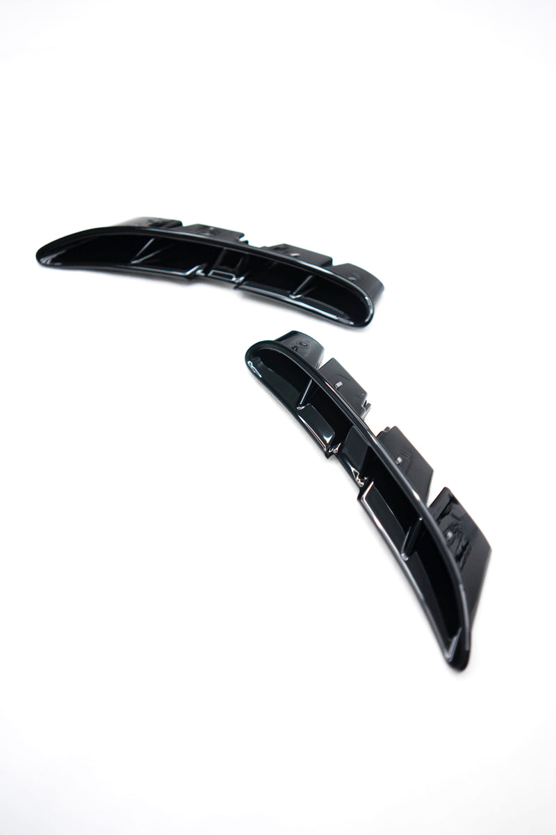 BMW F80 F82 painted side fender vents