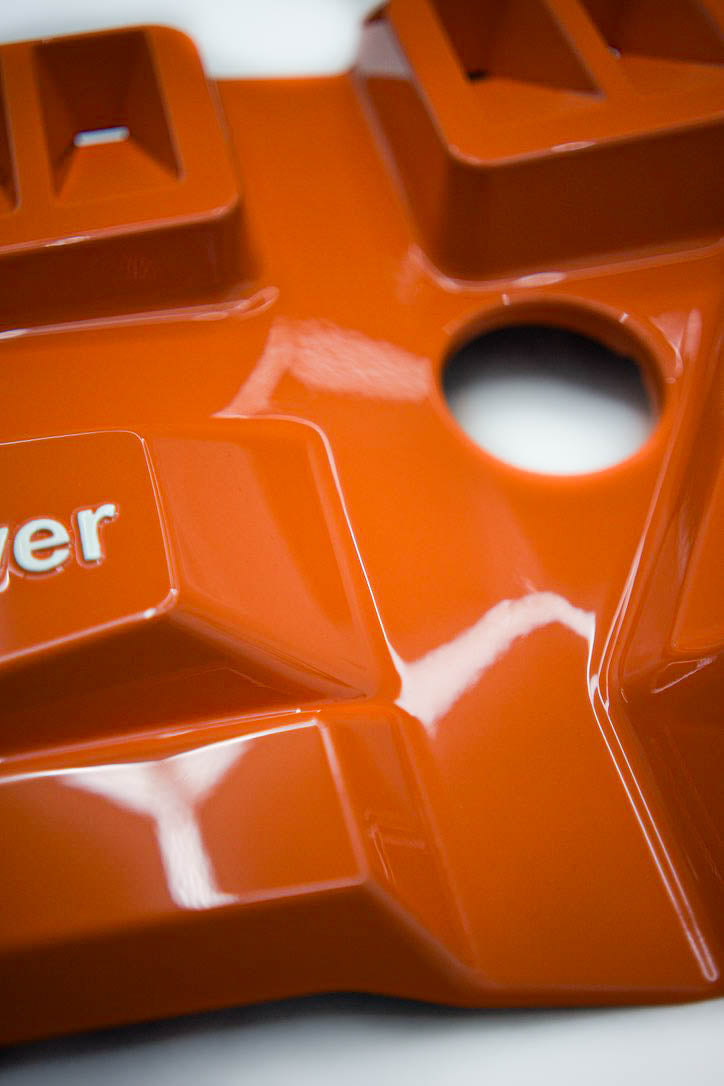 PAINTED G8X engine cover S58