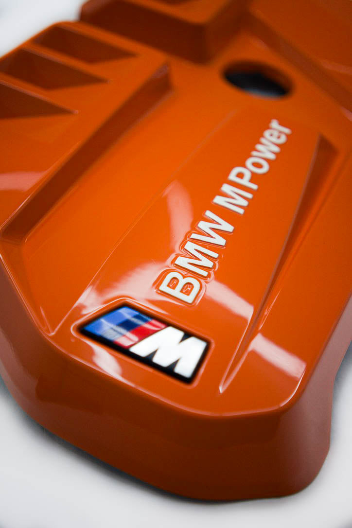 PAINTED G8X engine cover S58